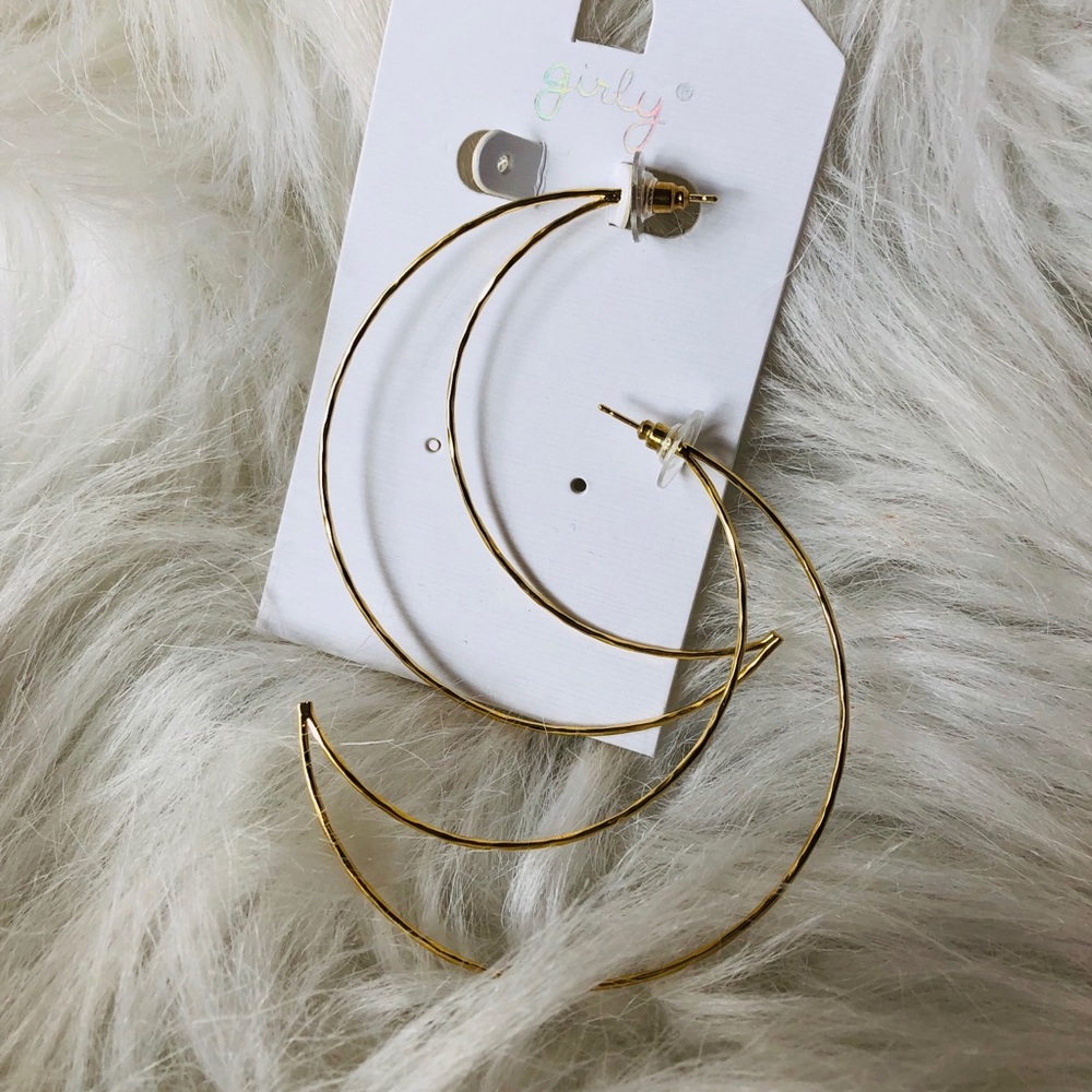 Crescent moon hoop earrings
